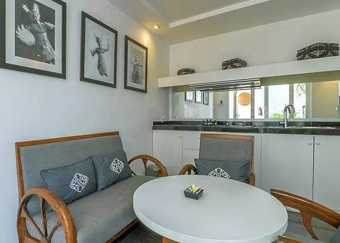 Astana Batubelig Villa *