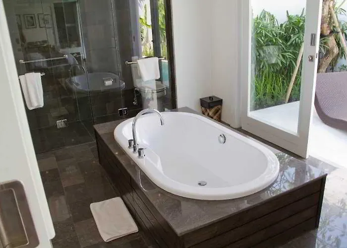 Astana Batubelig Villa Seminyak (Bali)