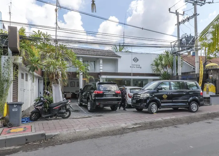 Astana Batubelig Villa *